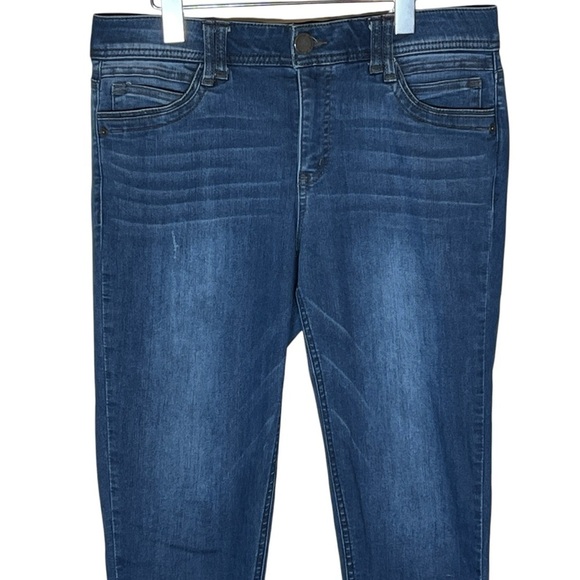 Democracy Ab Technology Step Raw Hem Jeans Women’s 10 - Picture 3 of 11